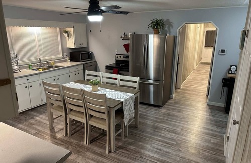 Lexington House | Michelle's on Mill Su