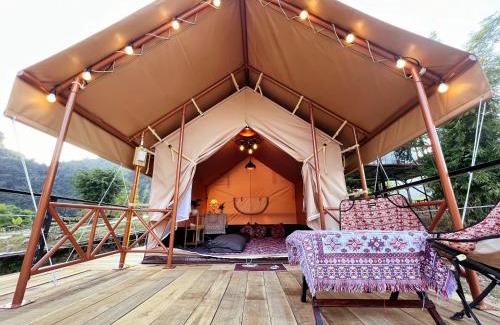 Huu Lung Other | Michi Camp Hữu Liên