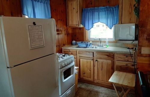 Au Train Apartment | Michigan @ Kimar`s Resort Lk SUP