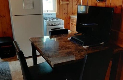Au Train Apartment | Michigan @ Kimar`s Resort Lk SUP
