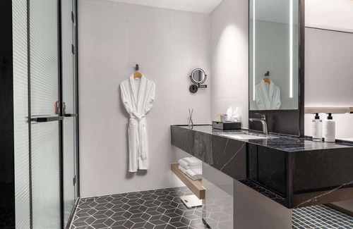 Jinghong Hotel | Microtel by Wyndham Xishuangbanna Mengle