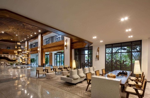 Jinghong Hotel | Microtel by Wyndham Xishuangbanna City Center