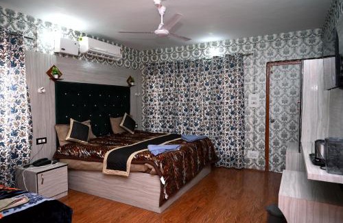 Rajbagh Hotel | Mid Valley Residency