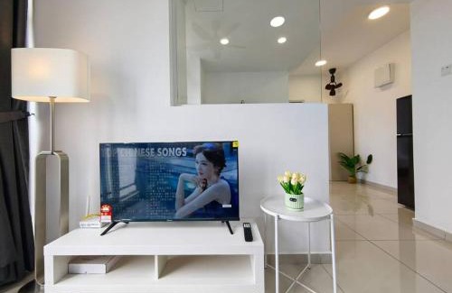 Masai Apartment | Midas Seri Alam 1BR, 1-4 pax