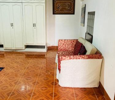 Sison House | Middle bedroom, McKirdy's Farm