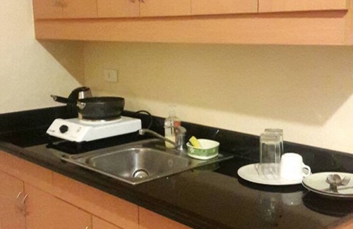 Ususan Hotel | Migz N Tons Place at Cypress Towers