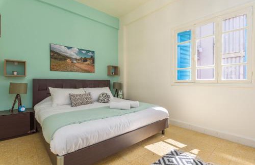 Mar Mikhael Apartment | Mikaella's Cozy 1-BR with 24-7 Electricity