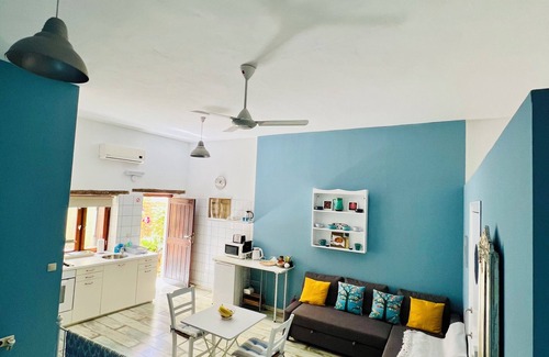 Sivas Apartment | Mikon Studio Blue Sivas