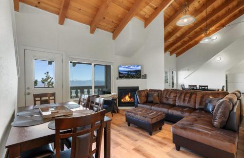 Tahoe Village House | Mile High Mountain - Carson Valley Views