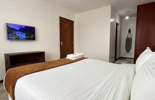 Hospital Apartment | Milimani Executive Suites With Pool, GYM, Secure Parking