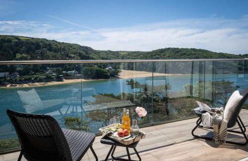 Salcombe House | Mill Bay View
