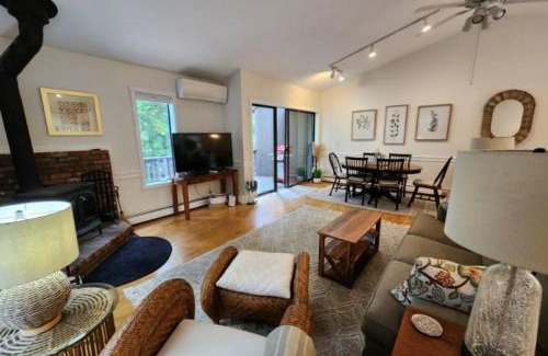 Quechee Apartment | Mill Run 10E