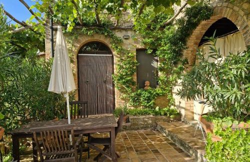 Castelnuovo di Val di Cecina Apartment | MIMOSA at Pietraie a nice studio with terrace on the Valley