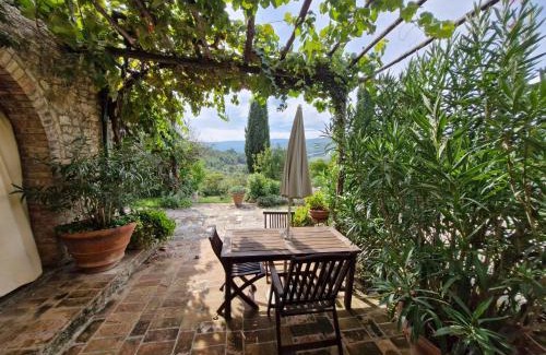 Castelnuovo di Val di Cecina Apartment | MIMOSA at Pietraie a nice studio with terrace on the Valley
