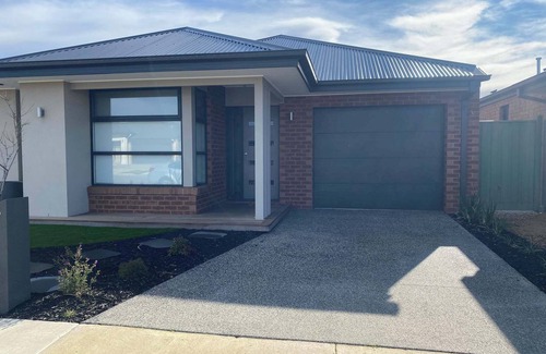 Armstrong Creek House | Mindil Street Magic, Armstrong Creek