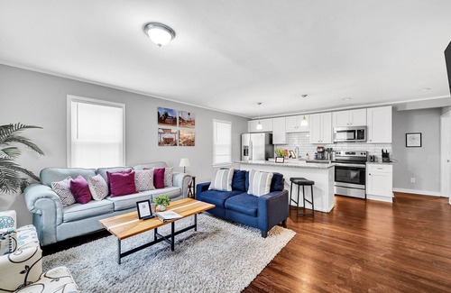 Charlotte House | Mini Golf & Bocce Court w/Outdoor BBQ - less than 1 mile from Camp North End