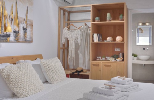 Agios Stefanos House | Mini Suite with Sea View