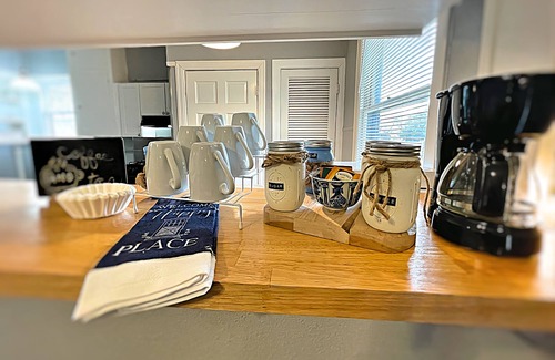 Highland Park House | Mins to Downtown/Near LAFB BMT/Self Check In/Free Parking