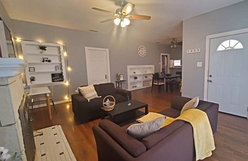 Highland Park House | Mins to Downtown/Near LAFB BMT/Self Check In/Free Parking