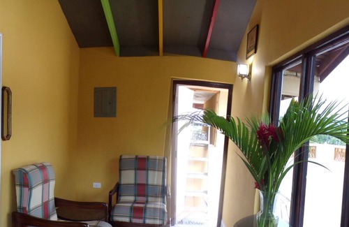 Eastwood Park Apartment | Minutes away from New Kingston and some of Kingston's finest nightlife.