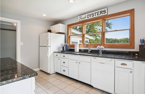 Neavitt House | Minutes from Downtown St. Michaels | Waterfront | Pet Friendly | Private Dock