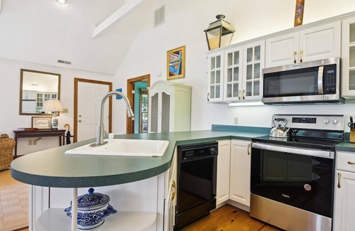 Royal Oak House | Minutes from Downtown Easton and St. Michaels | Charming | 4000 ft of Shoreline