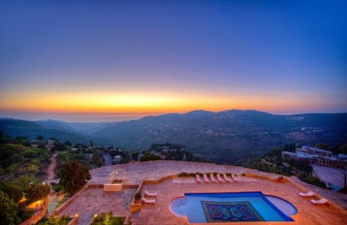 Beit Al Dine Hotel | Mir Amin Palace