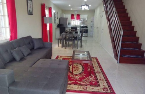 IronShore Estates House | MIRANDO PLACEnTwo X 2 BED 2 BATH TOWNHOUSE #3-#4 GYM+PooL+HOT TUB. SLEEPS 14 PPL
