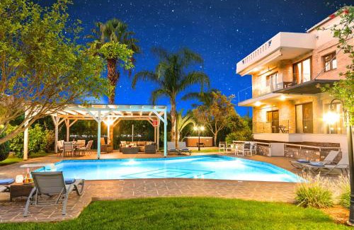 Georgioupolis Villa | Mirsini Villa Private Pool & Jacuzzi