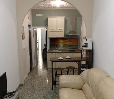 Castellammare House | mistral'25