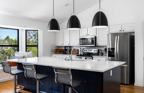 Austin Hills House | Misty Hill ~Best View in Austin~ Luxury Pool Oasis