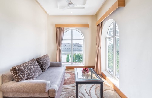 Janakpur Hotel | Mithila Yatri Niwas