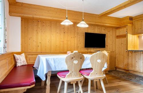Anterselva Apartment | Mitterbruggehof Apt Enzian