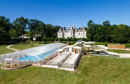 Saint-Julien-des-Landes Other | Mobil Home XXL2 4 chambres - Camping Château la Forêt