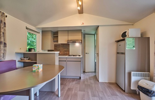 Mens RV Rental | Mobile Home "6 Personnes 206" with Shared Pool & Shared Terrace