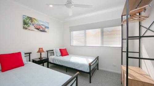 Yamba Hotel | Moby Dick Waterfront Resort Motel