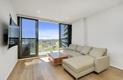 Phillip Apartment | Modern 1-Bed Apartment With Parking, Pool and Gym
