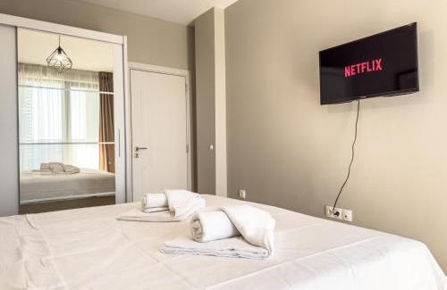 Plovdiv Apartment | Modern 1BR Apartment with Free Street Parking and free Gym Pass