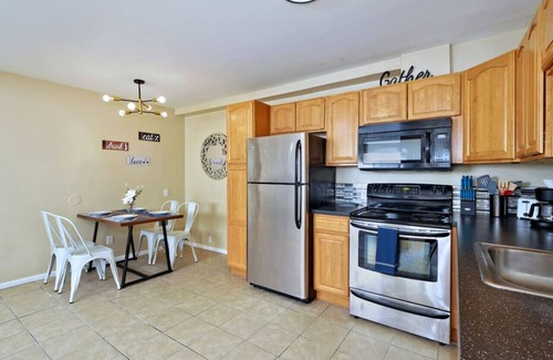 Highline Apartment | Modern 1BR Apt | Near SeaTac | Unit 5 @ S. Seattle