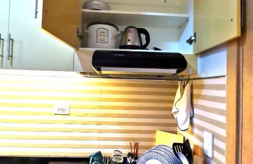 Santo Cristo Hotel | Modern 1BR with balcony and 100mbps wifi