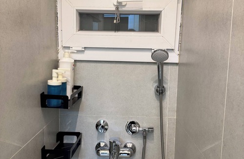 Al Khankah Apartment | Modern 2-Bedroom Apartment in Obour City – A/C, WiFi & More!