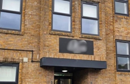 West Finchley Apartment | Modern 2-Bedrooms/2-Bathrooms Flat in Finchley