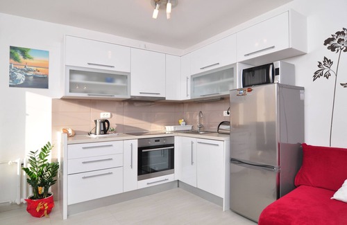 Split Apartment | Modern 2 room flat with close to center and beach