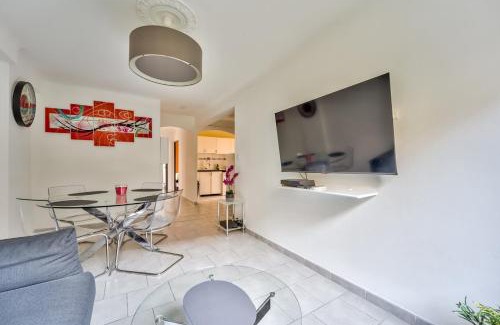 Pasteur Apartment | Modern 2BR Flat - Haut de Nice