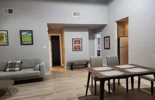 Windsor Park House | Modern 2BR Near Central Austin