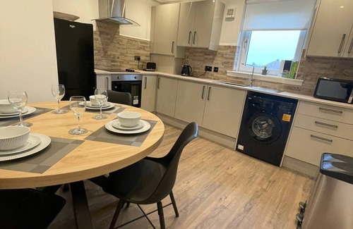 Hamilton Apartment | Modern 3 bedroom fully equipt apartment in Hamilton