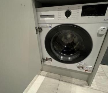 St. Mark's Apartment | Modern 3bed, Garden, Surbiton St