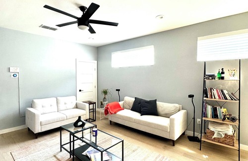 Highland Park House | Modern 3BR, 2.5BA Near Downtown San Antonio/Texas