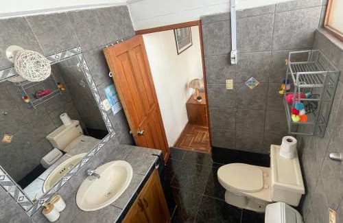 San Blas House | Modern 3BR House with Large Terrace & Urban Views