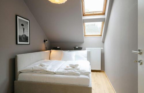 Mariahilf Apartment | Modern 3BR perfect for 4-6 metro close to Naschmarkt